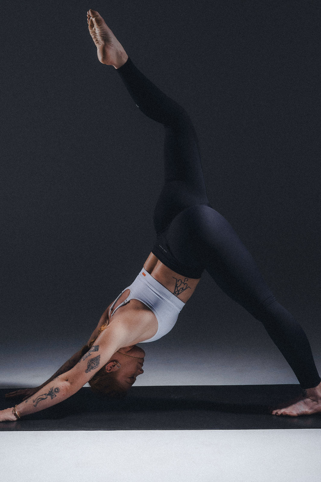 Burnt Studios | Essential Dynamic Legging